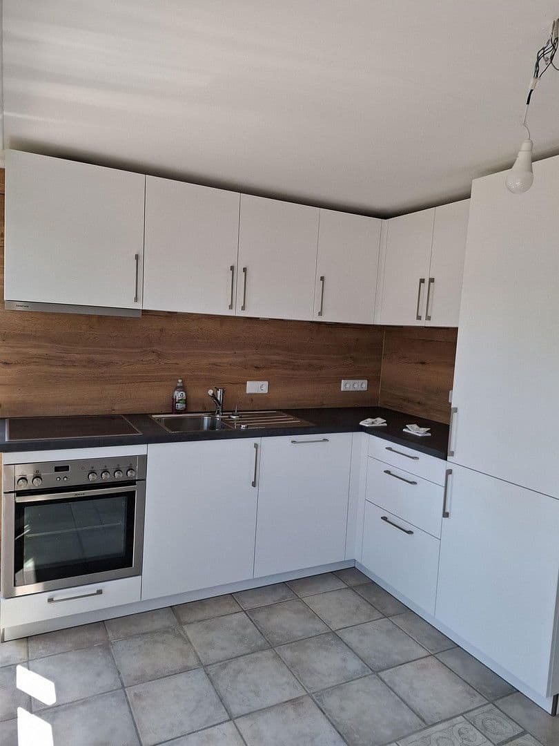 Pronájem bytu 2+1 75 m², Wimsheim, Bádensko-Württembersko Pronájem bytu 2+1 75 m², Wimsheim, Bádensko-Württembersko