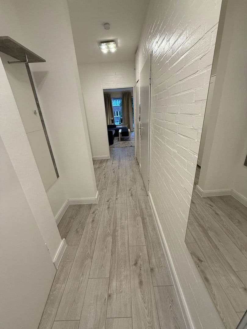 Pronájem bytu 1+1 35 m², Ritterstraße 21, Düsseldorf, Severní Porýní-Vestfálsko Pronájem bytu 1+1 35 m², Ritterstraße 21, Düsseldorf, Severní Porýní-Vestfálsko