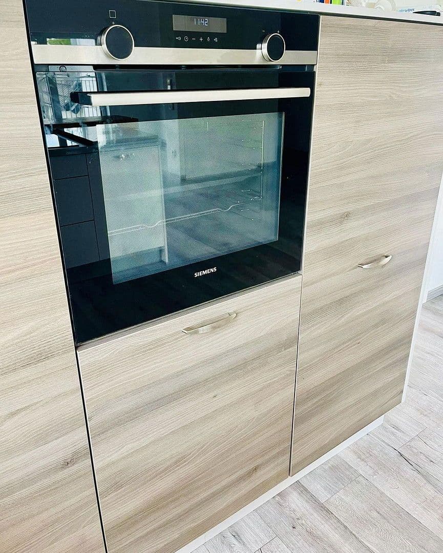 Pronájem bytu 3+1 110 m², Gwinnerstraße 35, Frankfurt am Main, Hessen Pronájem bytu 3+1 110 m², Gwinnerstraße 35, Frankfurt am Main, Hessen