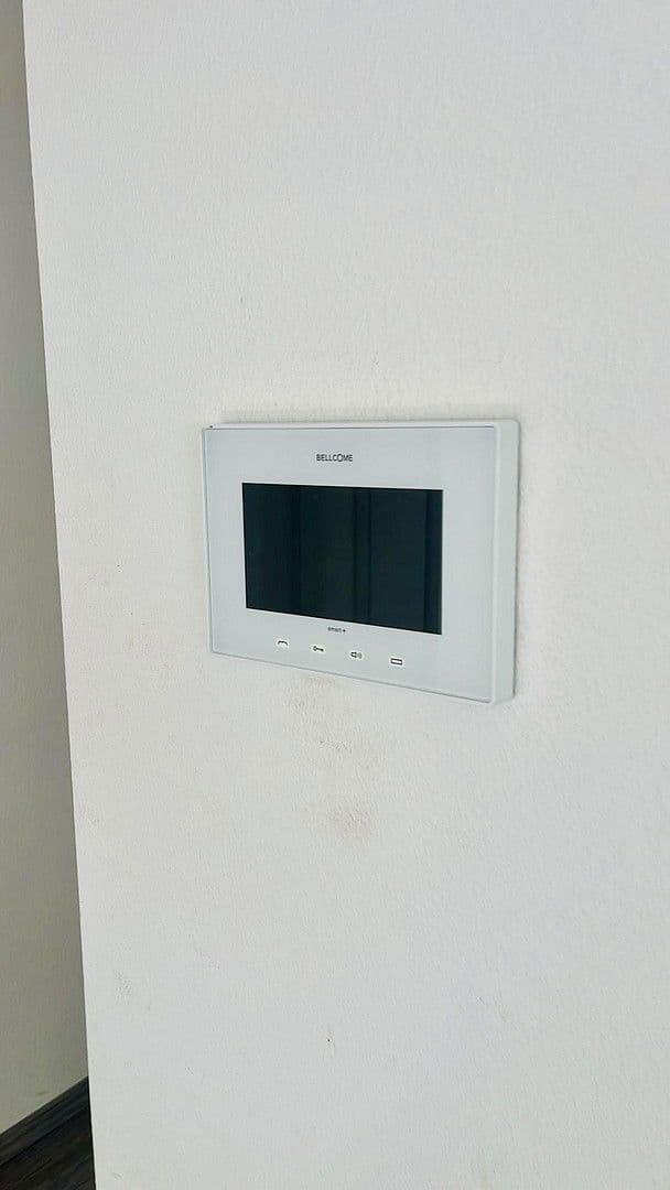 Pronájem bytu 3+1 110 m², Gwinnerstraße 35, Frankfurt am Main, Hessen Pronájem bytu 3+1 110 m², Gwinnerstraße 35, Frankfurt am Main, Hessen