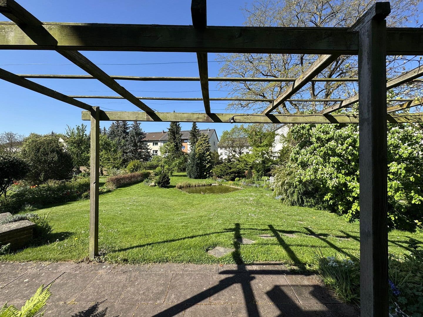 Prodej domu 300 m², pozemek 1.752 m², Ronnenberg, Dolní Sasko Prodej domu 300 m², pozemek 1.752 m², Ronnenberg, Dolní Sasko