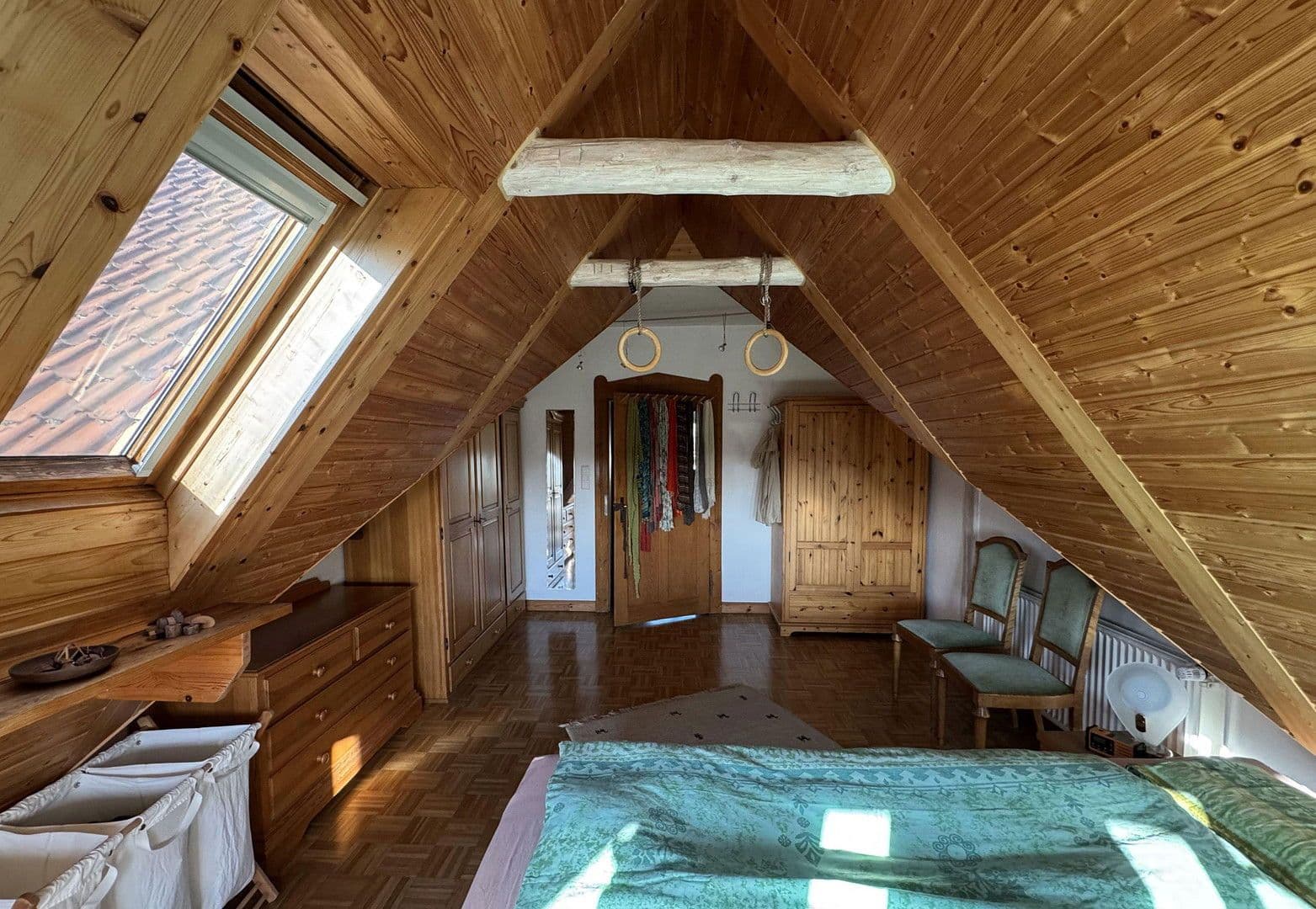 Prodej domu 300 m², pozemek 1.752 m², Ronnenberg, Dolní Sasko Prodej domu 300 m², pozemek 1.752 m², Ronnenberg, Dolní Sasko