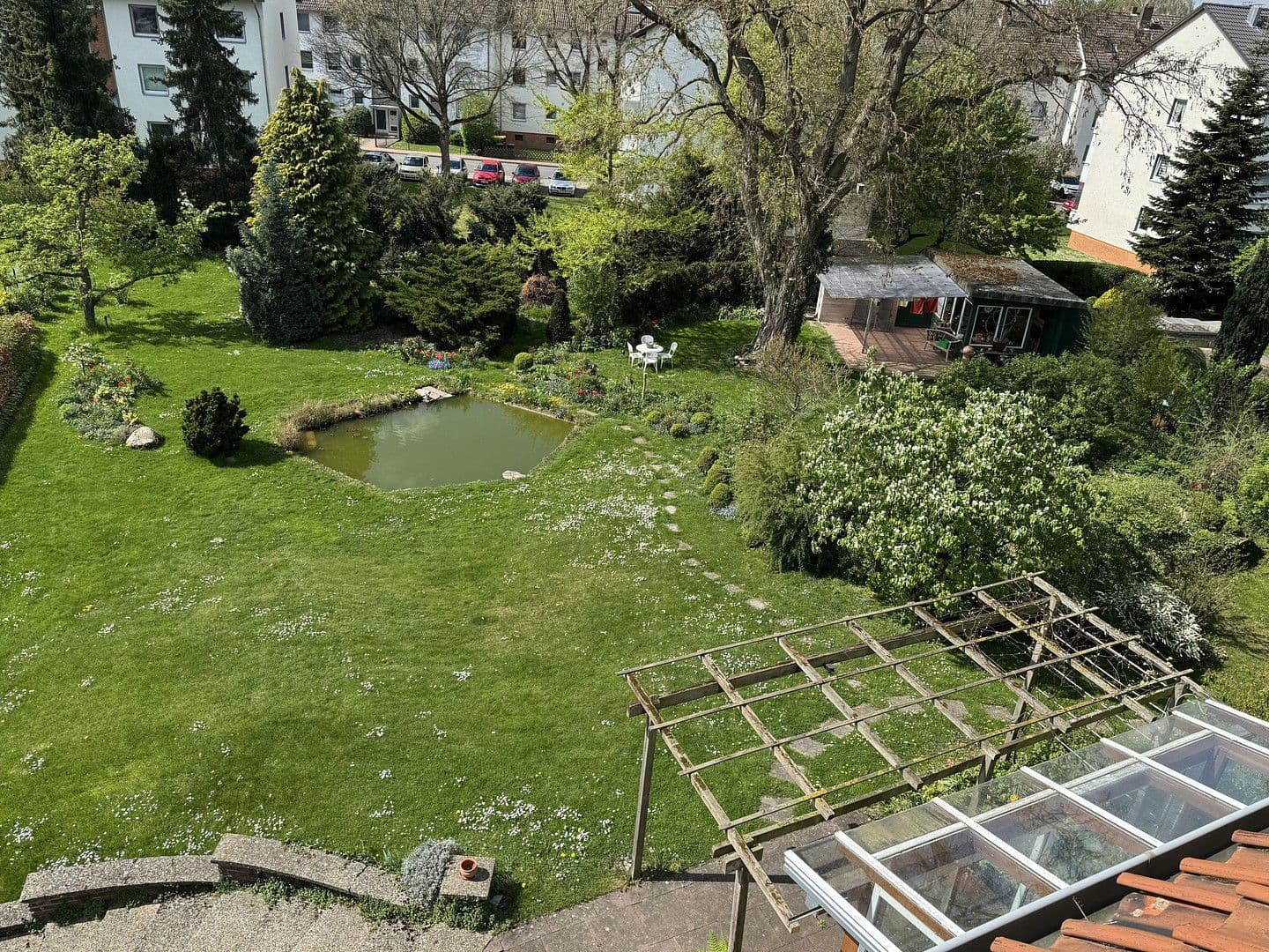 Prodej domu 300 m², pozemek 1.752 m², Ronnenberg, Dolní Sasko Prodej domu 300 m², pozemek 1.752 m², Ronnenberg, Dolní Sasko