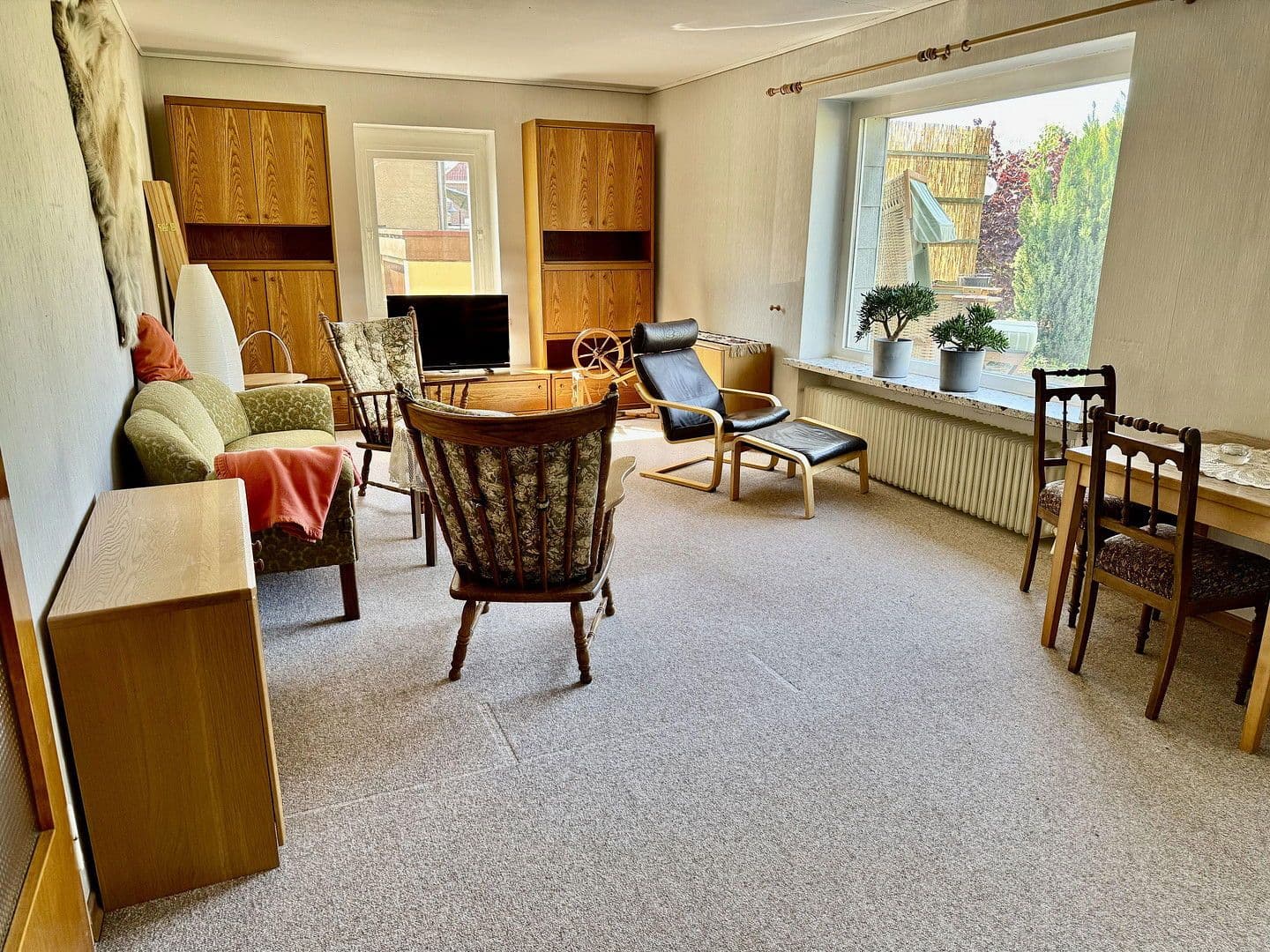 Prodej domu 300 m², pozemek 1.752 m², Ronnenberg, Dolní Sasko Prodej domu 300 m², pozemek 1.752 m², Ronnenberg, Dolní Sasko