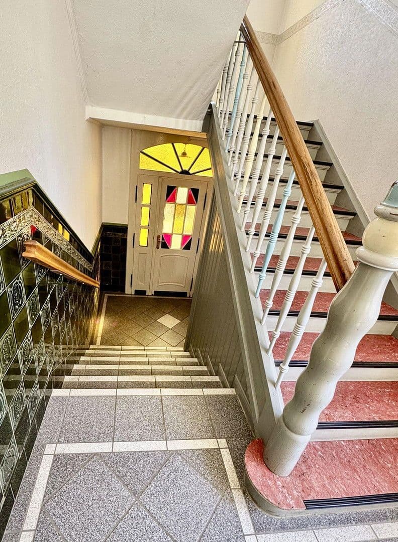 Prodej domu 300 m², pozemek 1.752 m², Ronnenberg, Dolní Sasko Prodej domu 300 m², pozemek 1.752 m², Ronnenberg, Dolní Sasko