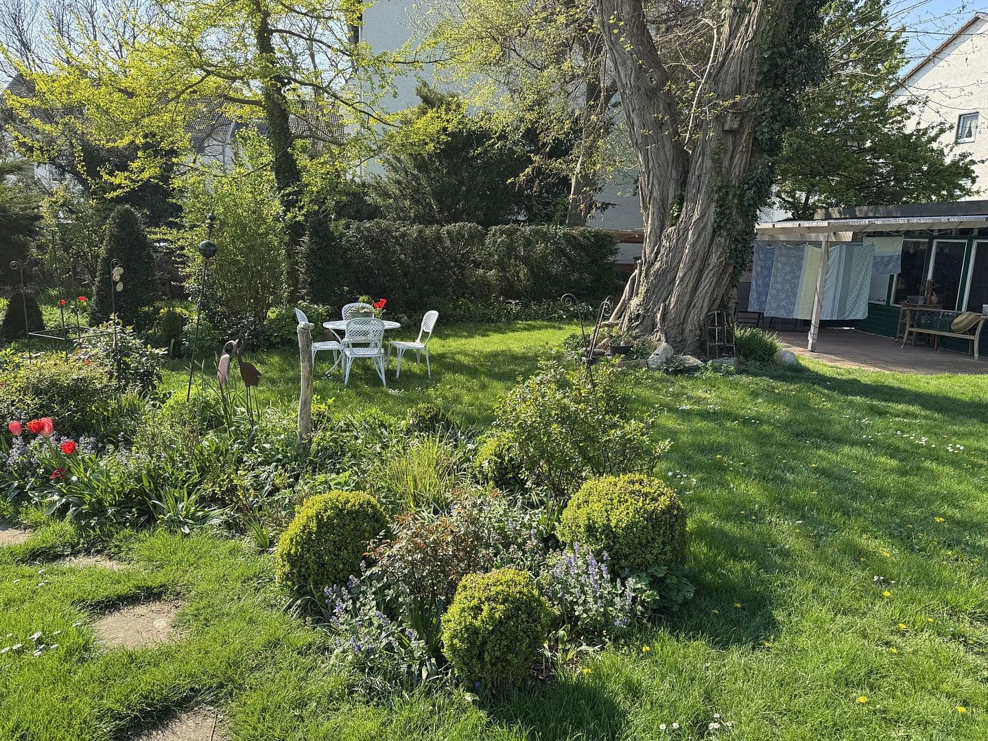 Prodej domu 300 m², pozemek 1.752 m², Ronnenberg, Dolní Sasko Prodej domu 300 m², pozemek 1.752 m², Ronnenberg, Dolní Sasko