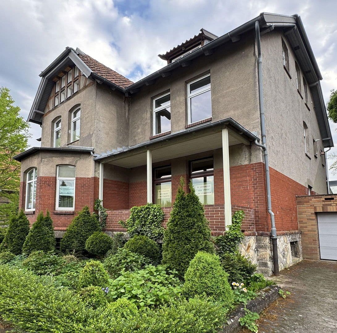 Prodej domu 300 m², pozemek 1.752 m², Ronnenberg, Dolní Sasko Prodej domu 300 m², pozemek 1.752 m², Ronnenberg, Dolní Sasko