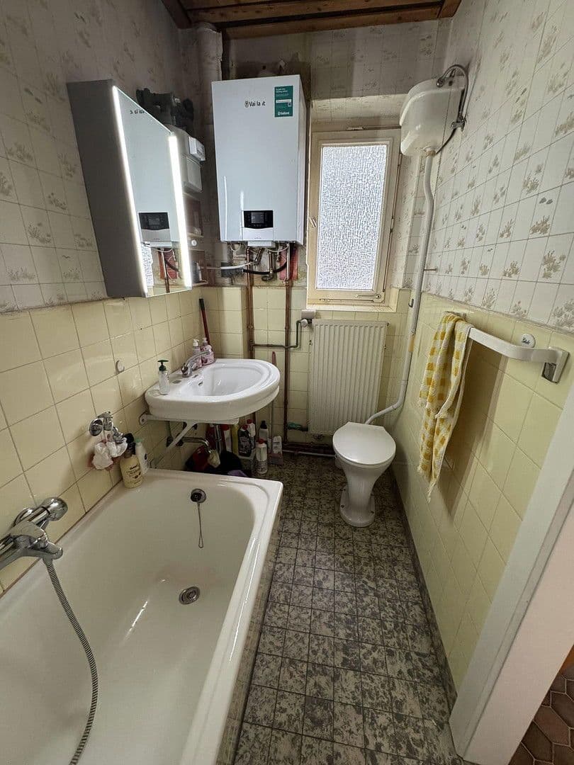 Prodej domu 300 m², pozemek 1.752 m², Ronnenberg, Dolní Sasko Prodej domu 300 m², pozemek 1.752 m², Ronnenberg, Dolní Sasko