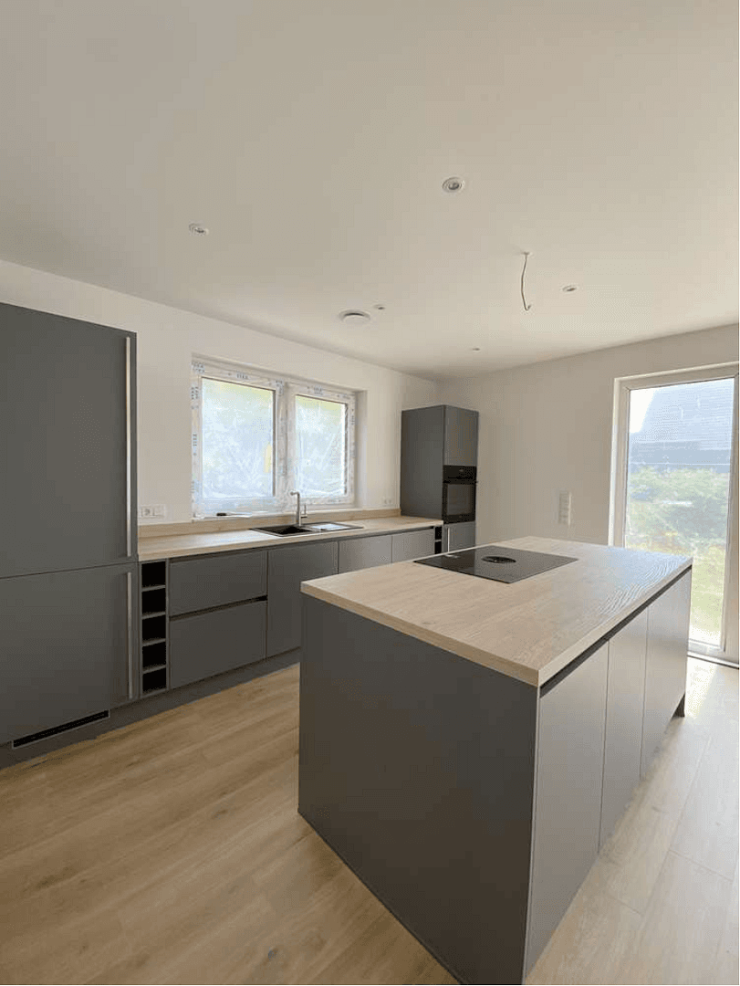 Prodej domu 137 m², pozemek 225 m², Meiendorfer Mühlenweg 122a, Hamburg, Hamburg Prodej domu 137 m², pozemek 225 m², Meiendorfer Mühlenweg 122a, Hamburg, Hamburg