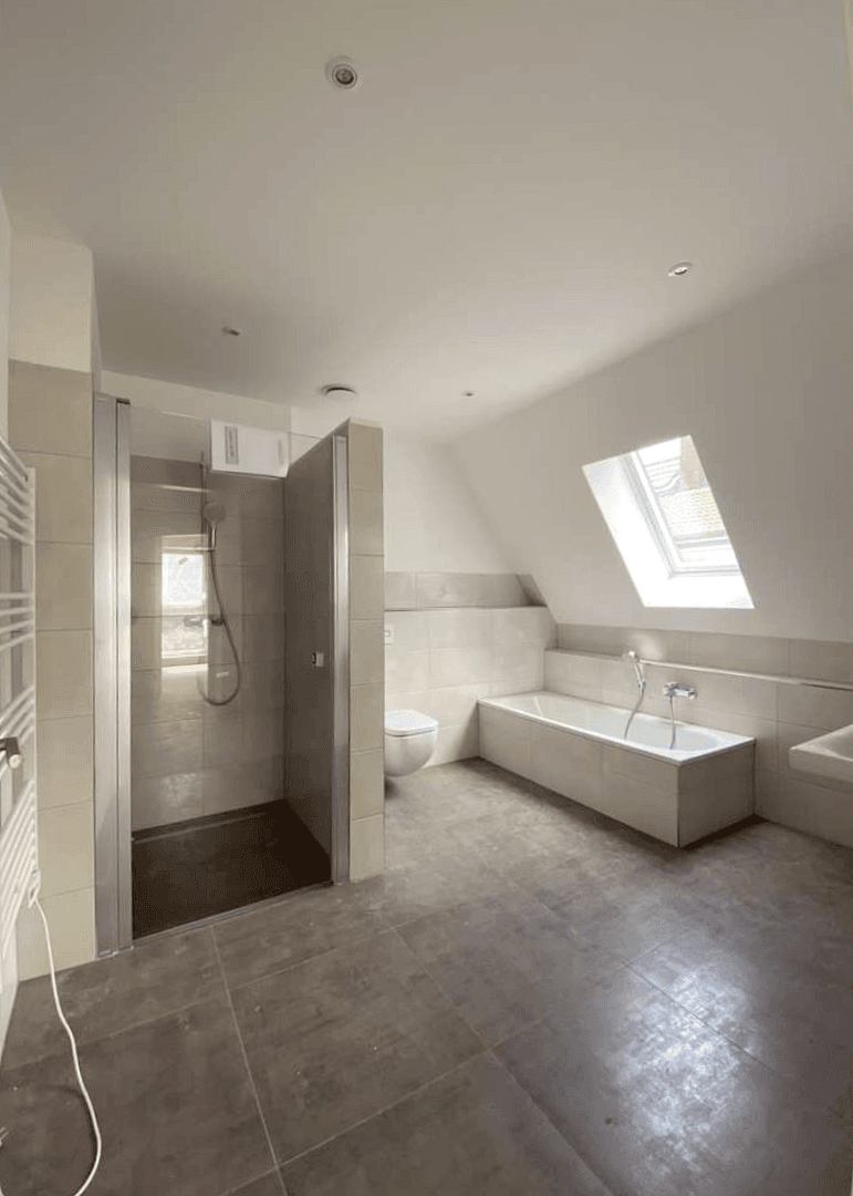 Prodej domu 137 m², pozemek 225 m², Meiendorfer Mühlenweg 122a, Hamburg, Hamburg Prodej domu 137 m², pozemek 225 m², Meiendorfer Mühlenweg 122a, Hamburg, Hamburg