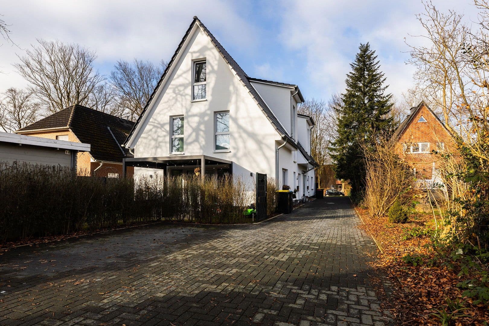 Prodej domu 137 m², pozemek 225 m², Meiendorfer Mühlenweg 122a, Hamburg, Hamburg Prodej domu 137 m², pozemek 225 m², Meiendorfer Mühlenweg 122a, Hamburg, Hamburg