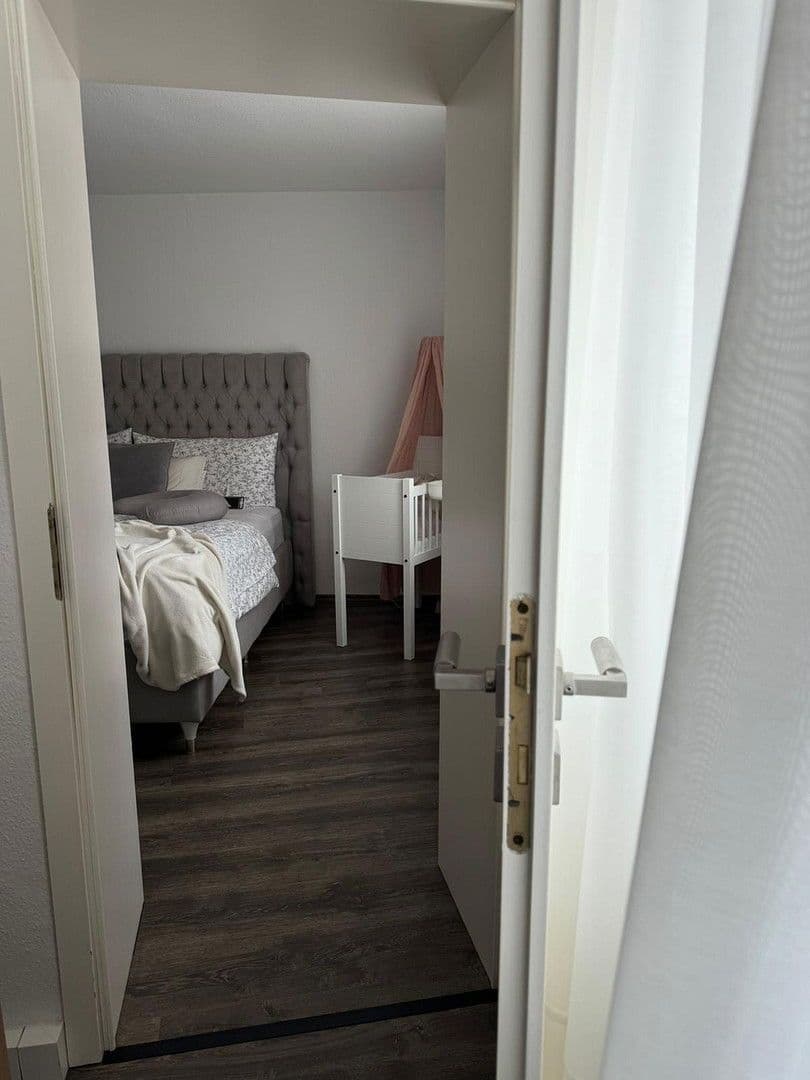 Pronájem bytu 3+1 77 m², Postweg 29, Oberhausen, Severní Porýní-Vestfálsko Pronájem bytu 3+1 77 m², Postweg 29, Oberhausen, Severní Porýní-Vestfálsko