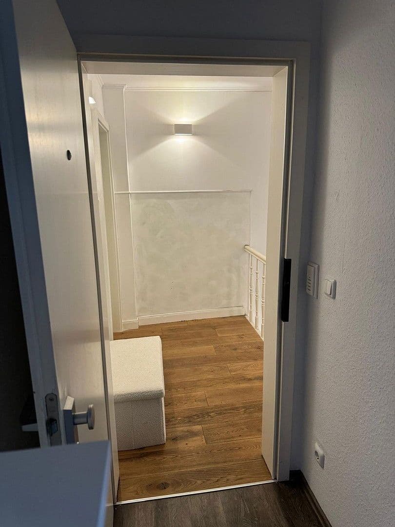 Pronájem bytu 3+1 77 m², Postweg 29, Oberhausen, Severní Porýní-Vestfálsko Pronájem bytu 3+1 77 m², Postweg 29, Oberhausen, Severní Porýní-Vestfálsko