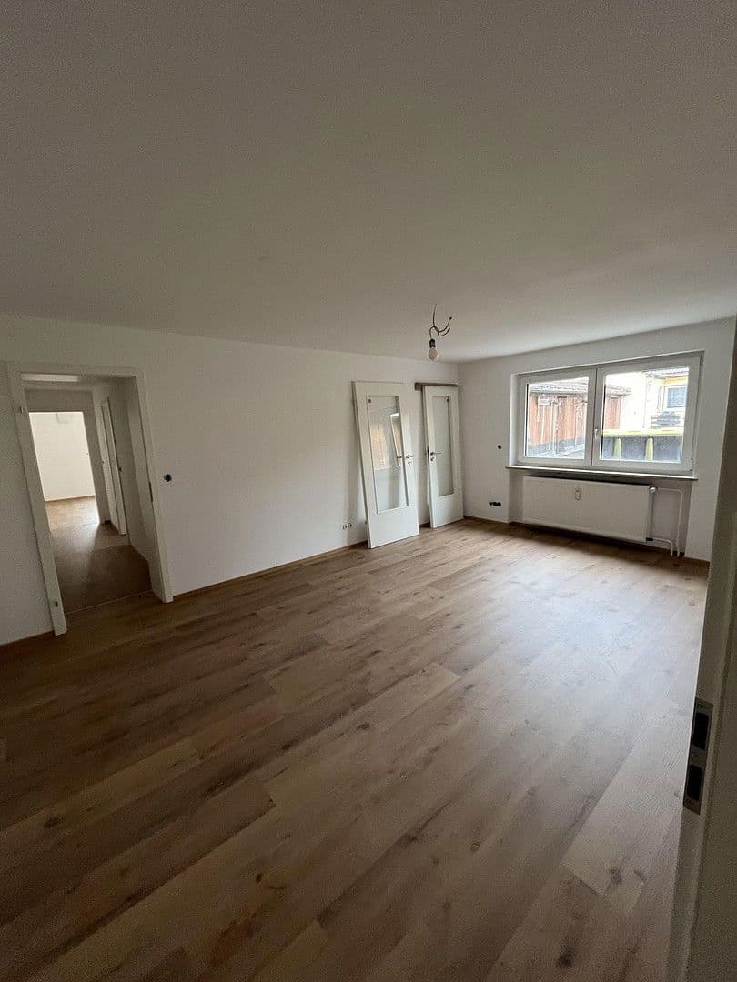 Pronájem bytu 3+1 80 m², Fünfzehnerstraße 20, Neuburg an der Donau, Bavorsko Pronájem bytu 3+1 80 m², Fünfzehnerstraße 20, Neuburg an der Donau, Bavorsko