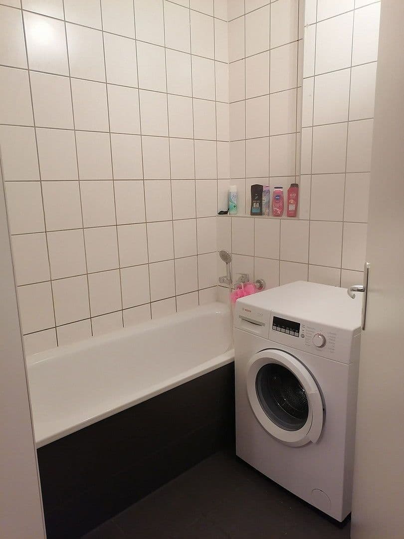 Pronájem bytu 3+1 68 m², Kaimberger Straße 12, Gera, Durynsko Pronájem bytu 3+1 68 m², Kaimberger Straße 12, Gera, Durynsko