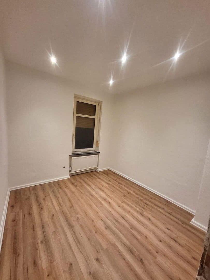 Pronájem bytu 3+1 78 m², Braubach, Porýní-Falc Pronájem bytu 3+1 78 m², Braubach, Porýní-Falc