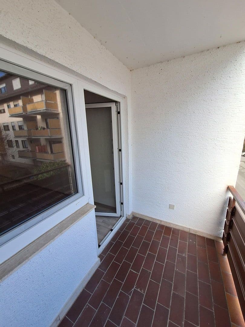 Pronájem bytu 1+1 33 m², Seeheim-Jugenheim, Hessen Pronájem bytu 1+1 33 m², Seeheim-Jugenheim, Hessen