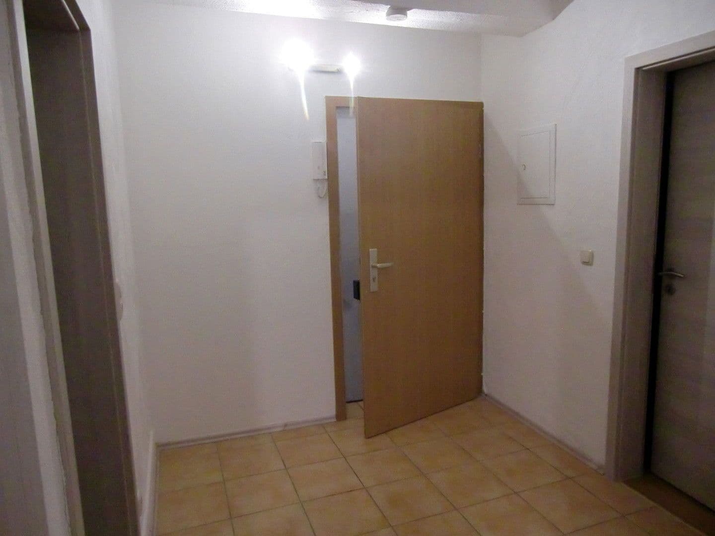 Pronájem bytu 2+1 55 m², Geisenheim, Hessen Pronájem bytu 2+1 55 m², Geisenheim, Hessen