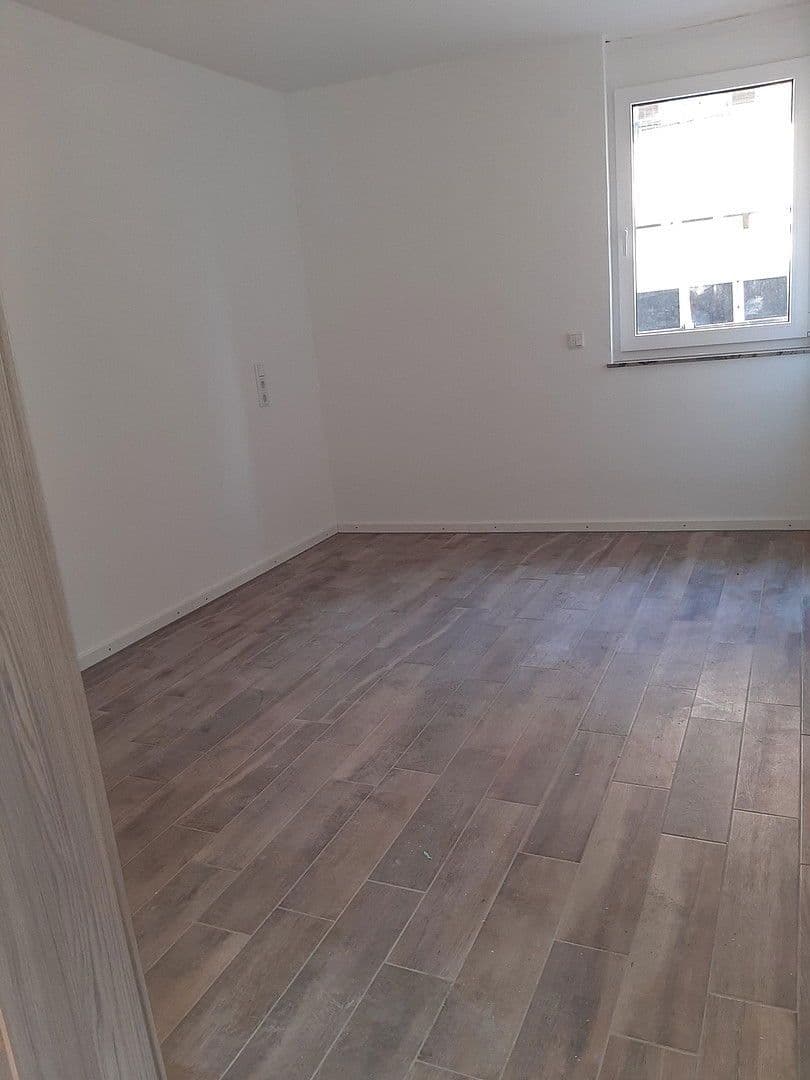 Pronájem bytu 4+1 117 m², Heidelberg, Bádensko-Württembersko Pronájem bytu 4+1 117 m², Heidelberg, Bádensko-Württembersko