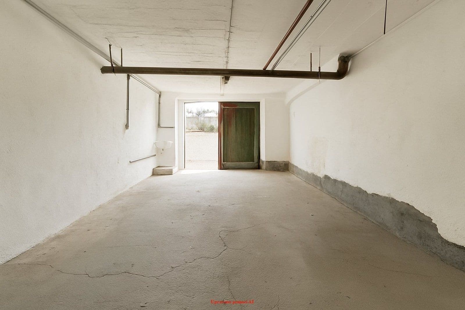 Pronájem garáže 23 m², náměstí Jiřího Myrona, Ostrava, Moravskoslezský kraj Pronájem garáže 23 m², náměstí Jiřího Myrona, Ostrava, Moravskoslezský kraj