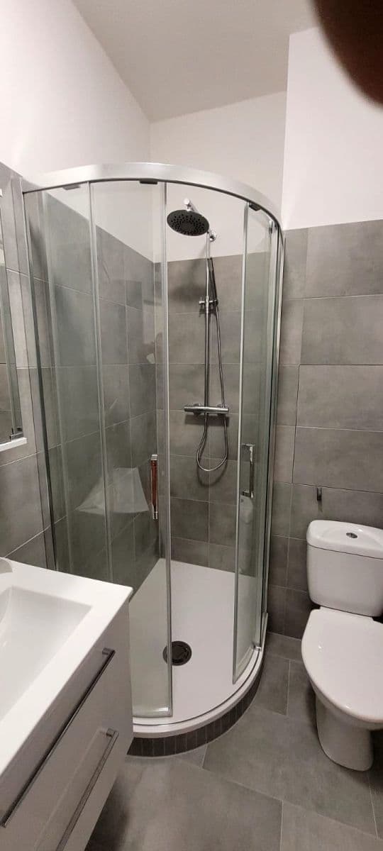 Pronájem bytu 1+kk 28 m², Školská, Hostivice, Středočeský kraj Pronájem bytu 1+kk 28 m², Školská, Hostivice, Středočeský kraj