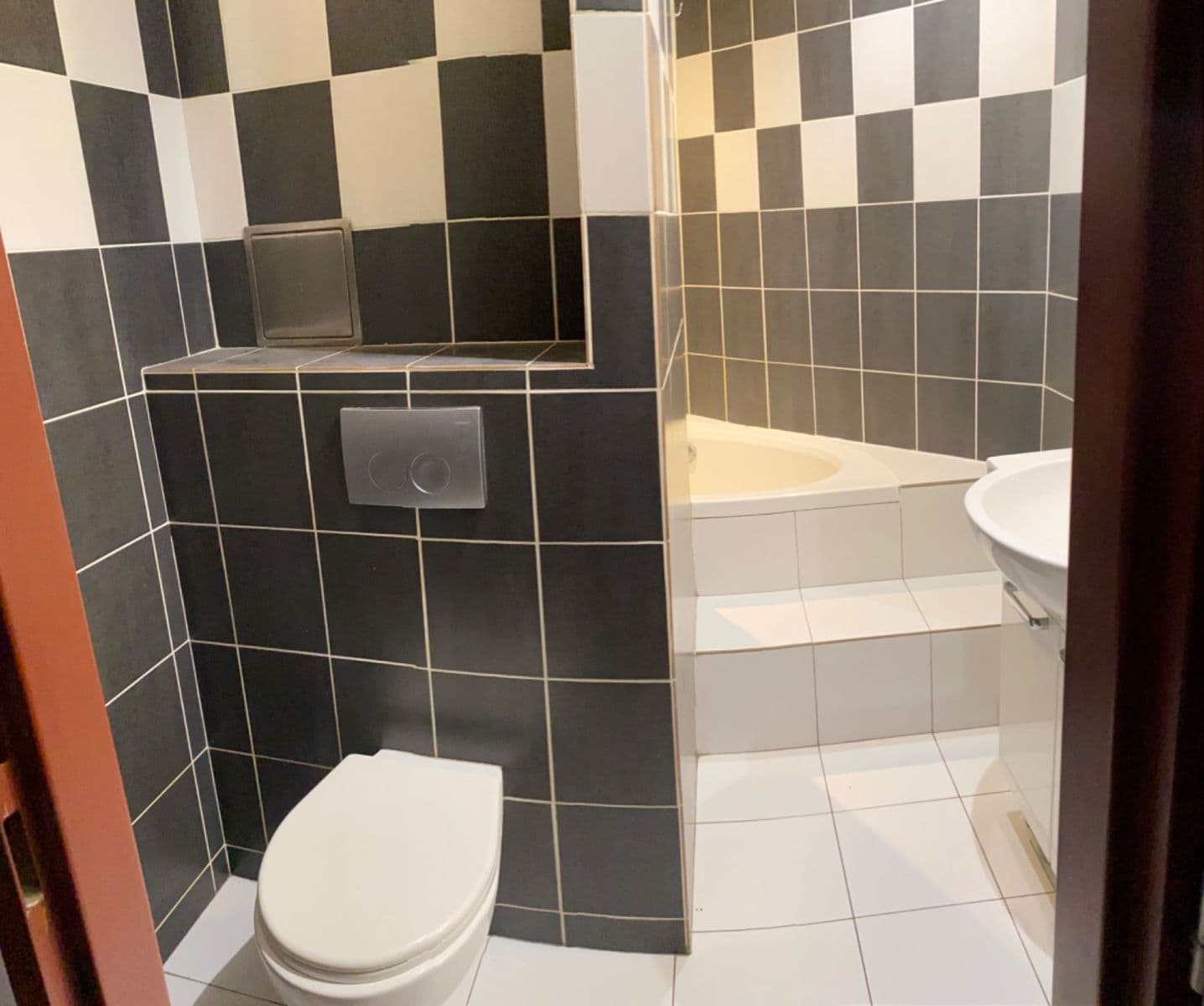 Prodej bytu 4+1 84 m², Renoirova, Praha, Praha Prodej bytu 4+1 84 m², Renoirova, Praha, Praha