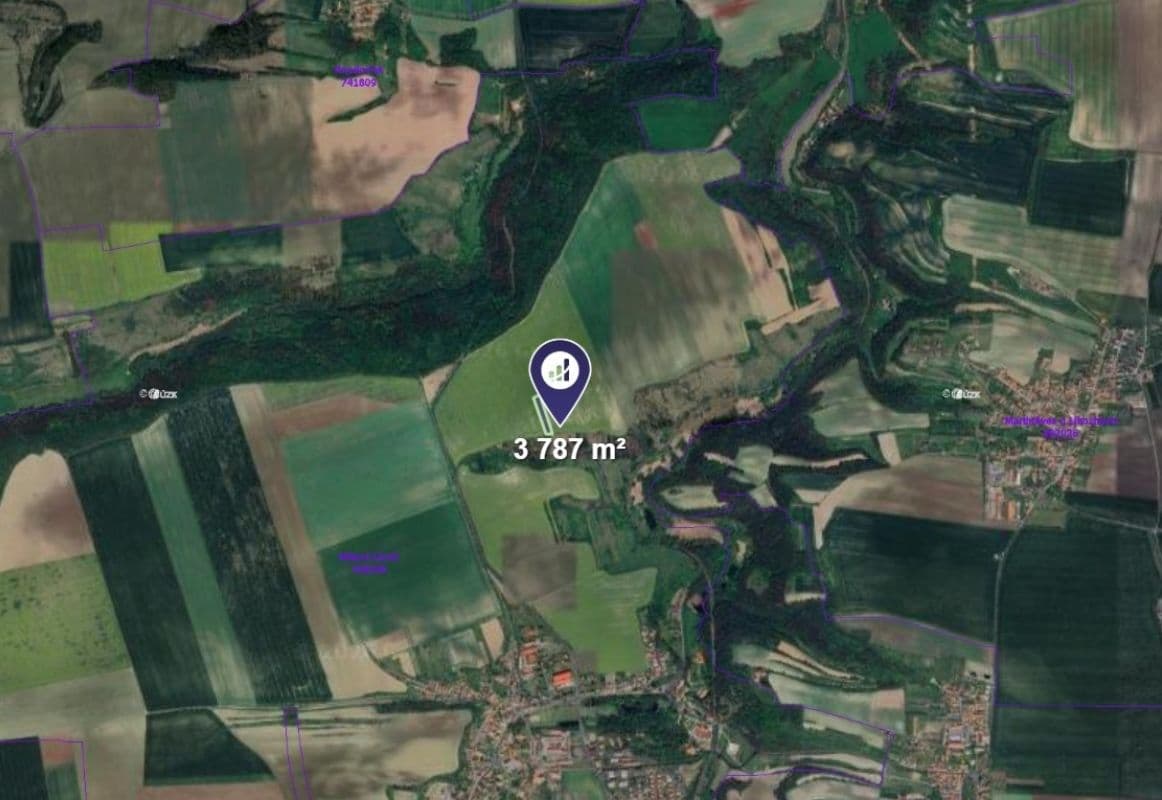 Prodej pozemku 3.787 m², Mšené-lázně, Ústecký kraj Prodej pozemku 3.787 m², Mšené-lázně, Ústecký kraj