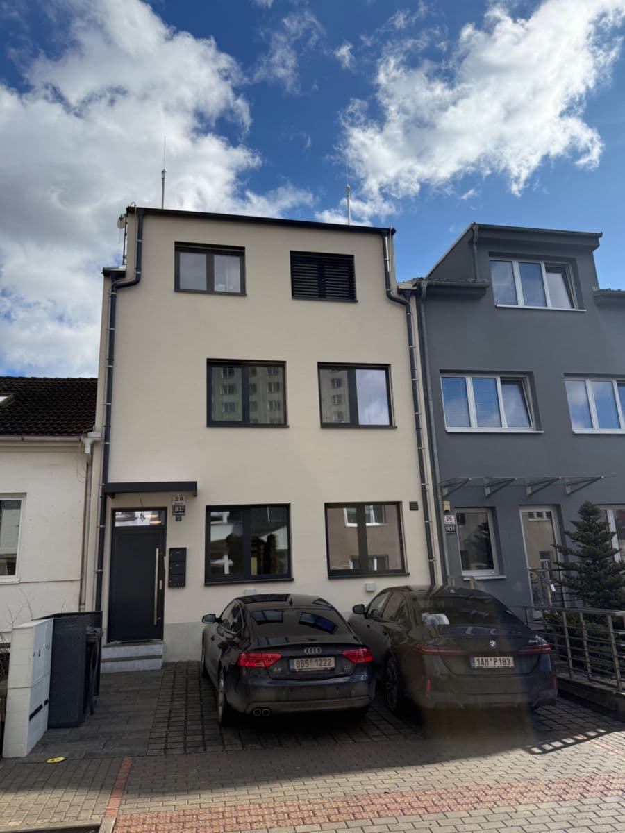 Pronájem bytu 2+kk 50 m², Blatného, Brno, Jihomoravský kraj Pronájem bytu 2+kk 50 m², Blatného, Brno, Jihomoravský kraj