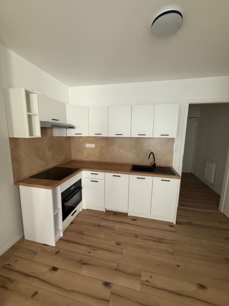 Pronájem bytu 2+kk 50 m², Blatného, Brno, Jihomoravský kraj Pronájem bytu 2+kk 50 m², Blatného, Brno, Jihomoravský kraj