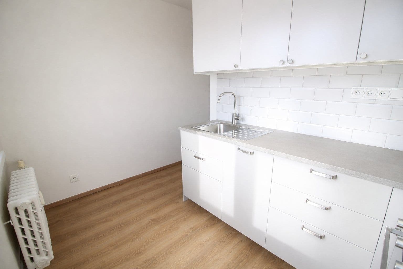 Pronájem bytu 1+1 35 m², Hostýnská, Praha, Praha Pronájem bytu 1+1 35 m², Hostýnská, Praha, Praha