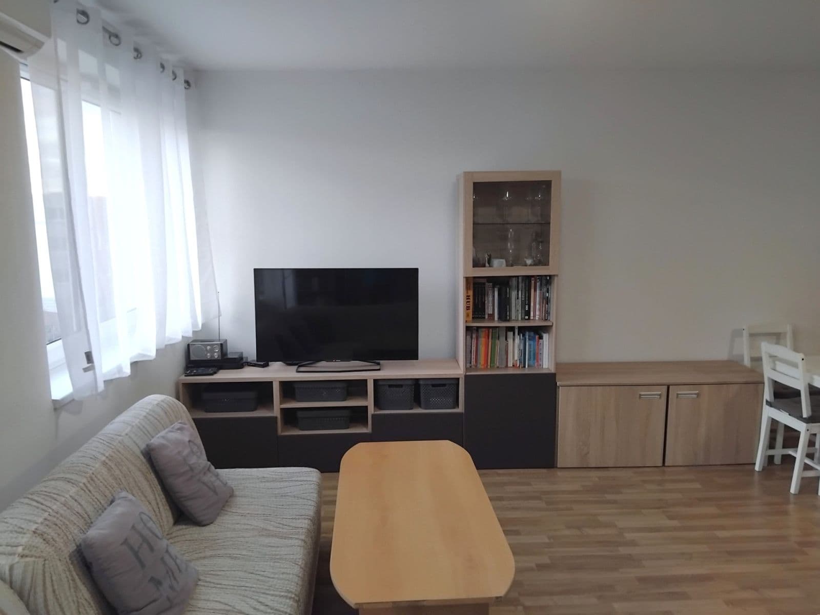 Prodej bytu 2+kk 63 m², Na Okruhu, Jesenice, Středočeský kraj Prodej bytu 2+kk 63 m², Na Okruhu, Jesenice, Středočeský kraj