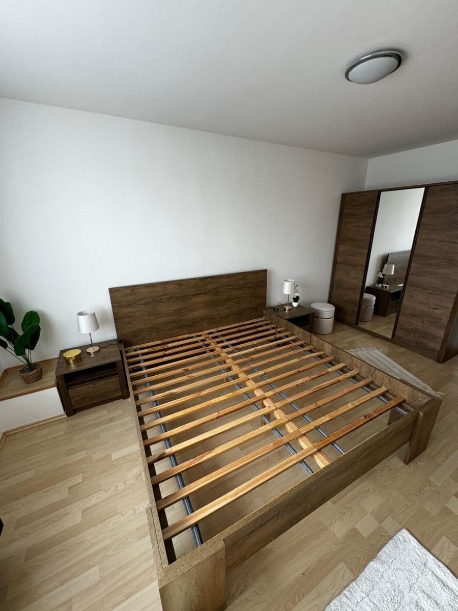 Pronájem bytu 2+kk 48 m², Rubešova, Benešov, Středočeský kraj Pronájem bytu 2+kk 48 m², Rubešova, Benešov, Středočeský kraj