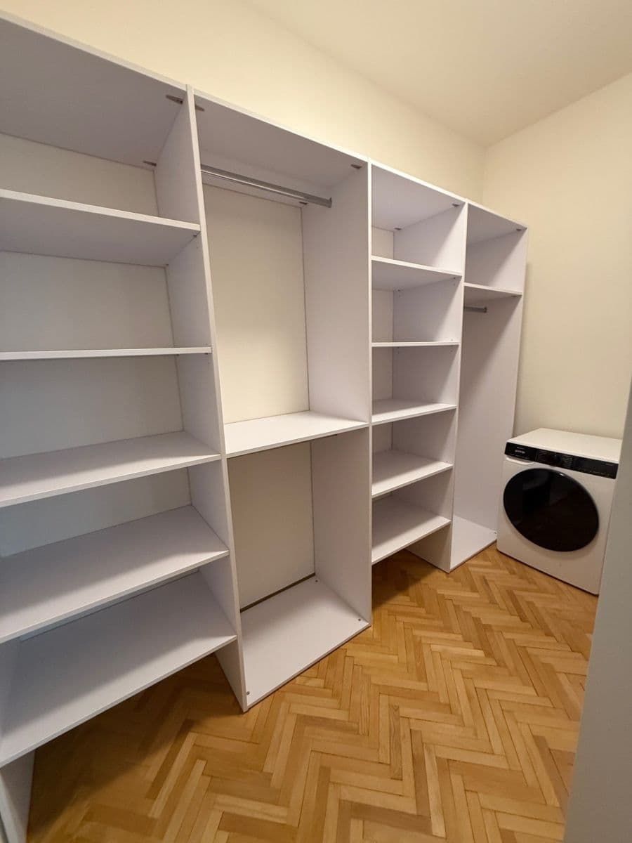 Pronájem bytu 2+kk 63 m², Schnirchova, Praha, Praha Pronájem bytu 2+kk 63 m², Schnirchova, Praha, Praha