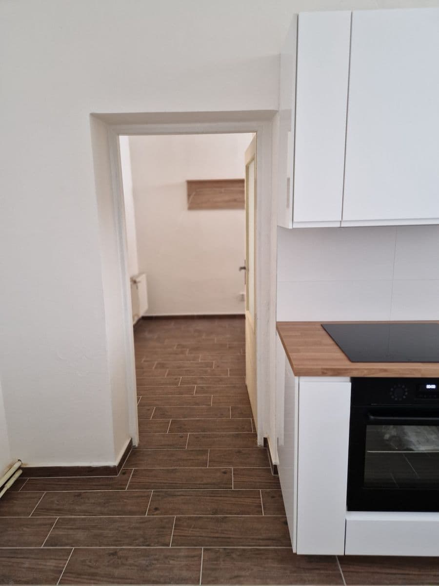 Pronájem bytu 3+1 89 m², Merhautova, Brno, Jihomoravský kraj Pronájem bytu 3+1 89 m², Merhautova, Brno, Jihomoravský kraj