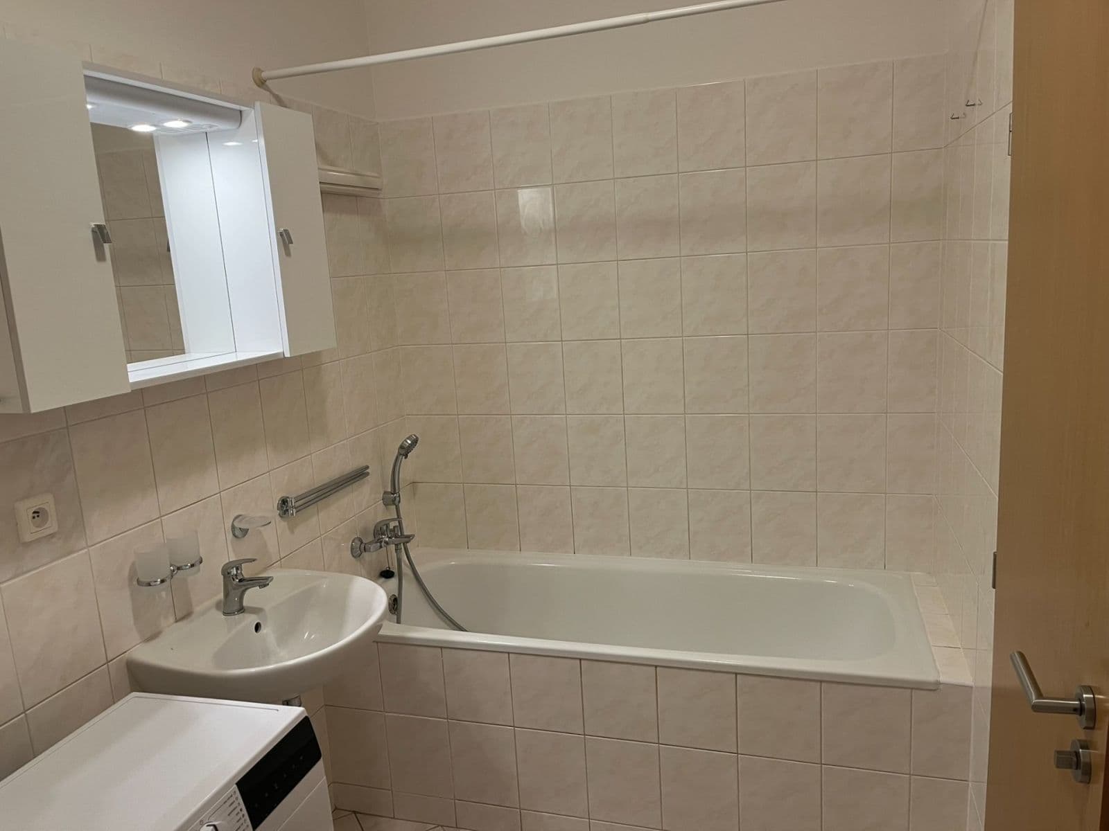 Prodej bytu 1+kk 38 m², Boloňská, Praha, Praha Prodej bytu 1+kk 38 m², Boloňská, Praha, Praha