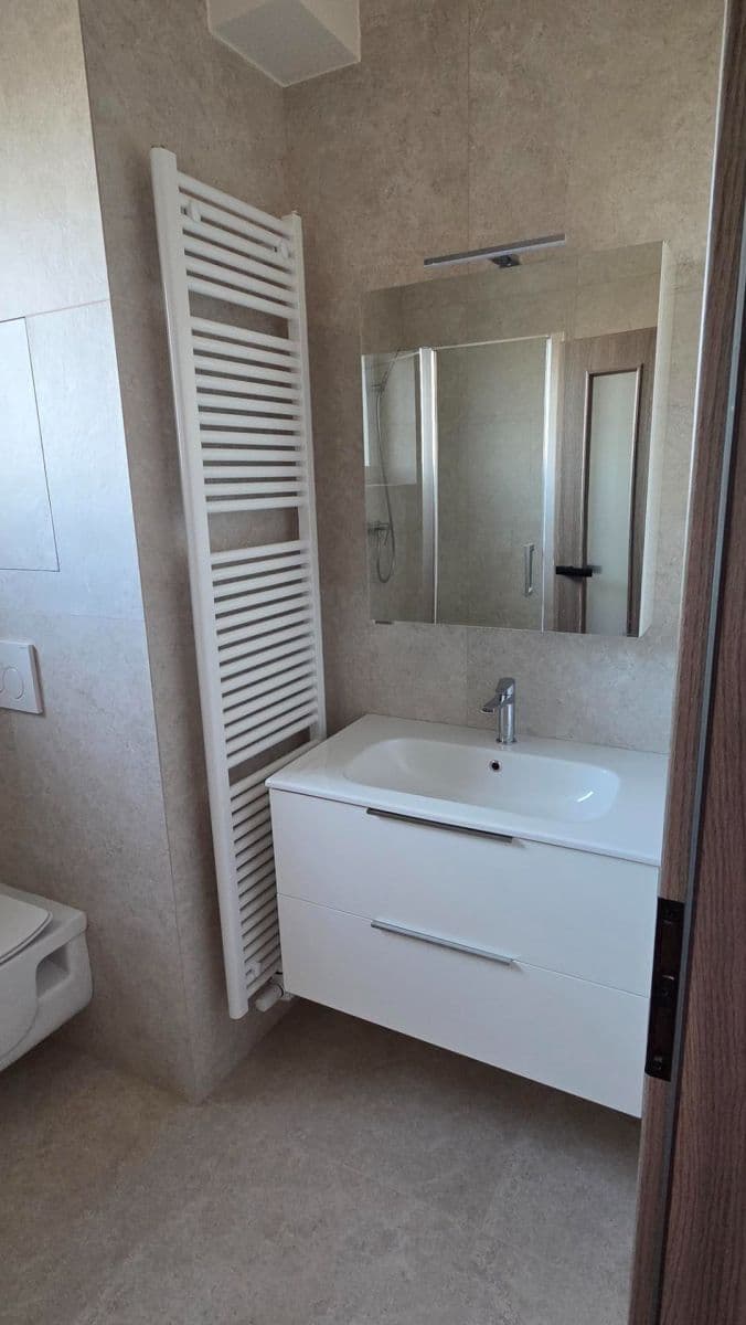 Pronájem bytu 2+kk 50 m², Svážná, Tábor, Jihočeský kraj Pronájem bytu 2+kk 50 m², Svážná, Tábor, Jihočeský kraj