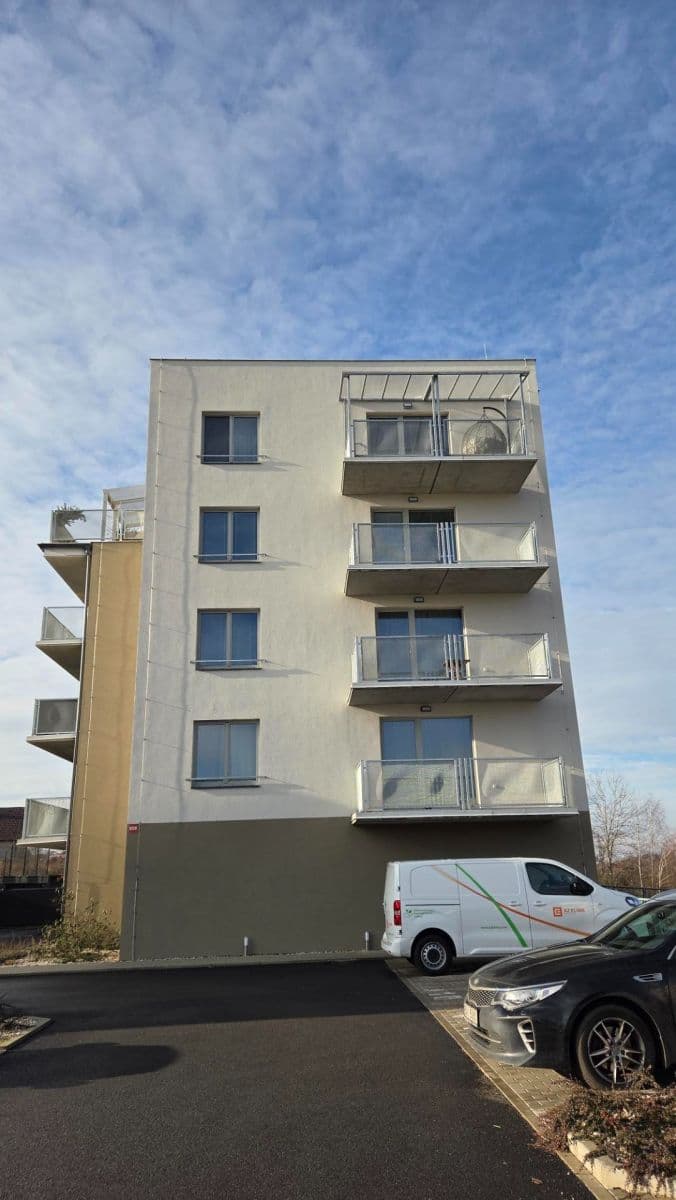 Pronájem bytu 2+kk 50 m², Svážná, Tábor, Jihočeský kraj Pronájem bytu 2+kk 50 m², Svážná, Tábor, Jihočeský kraj