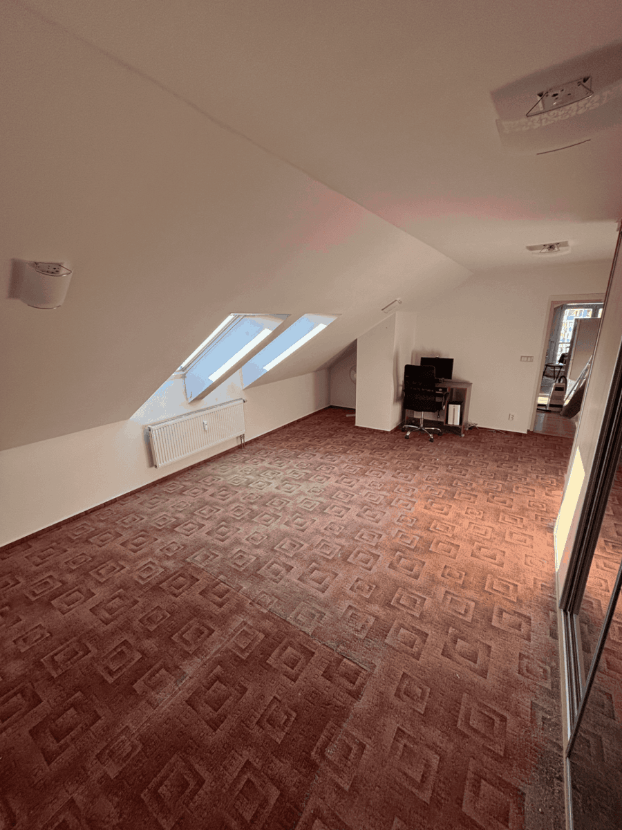 Prodej bytu 3+kk 82 m², Dubinská, Pardubice, Pardubický kraj Prodej bytu 3+kk 82 m², Dubinská, Pardubice, Pardubický kraj