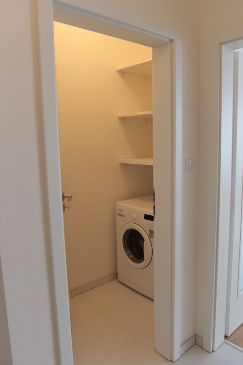 Prodej bytu 2+kk 65 m², Učňovská, Praha, Praha Prodej bytu 2+kk 65 m², Učňovská, Praha, Praha