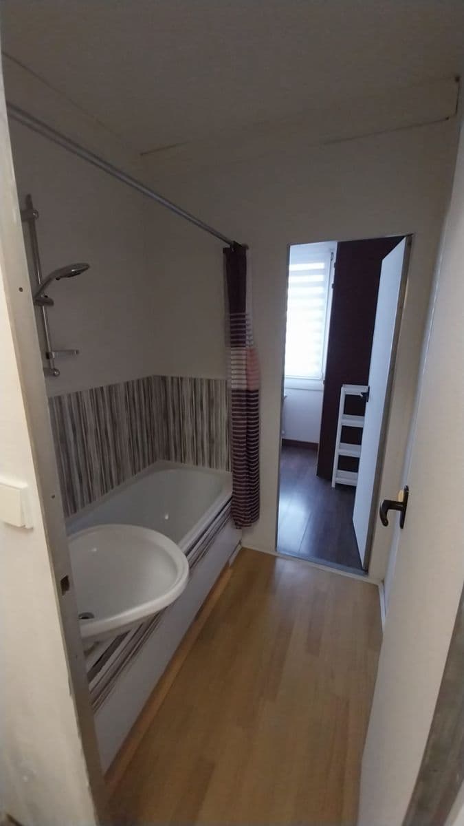 Pronájem bytu 1+1 46 m², Čsl. armády, Děčín, Ústecký kraj Pronájem bytu 1+1 46 m², Čsl. armády, Děčín, Ústecký kraj