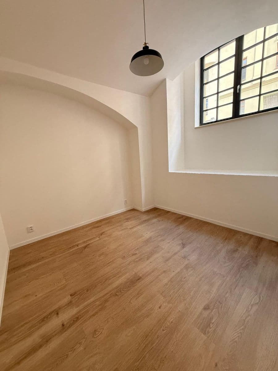 Pronájem bytu 2+kk 44 m², Chlumova, Praha, Praha Pronájem bytu 2+kk 44 m², Chlumova, Praha, Praha
