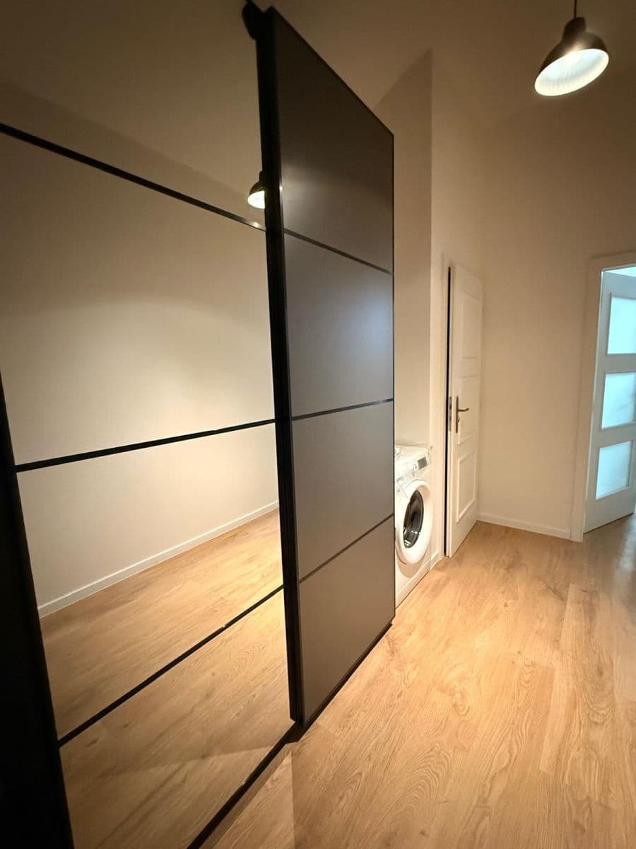 Pronájem bytu 2+kk 44 m², Chlumova, Praha, Praha Pronájem bytu 2+kk 44 m², Chlumova, Praha, Praha