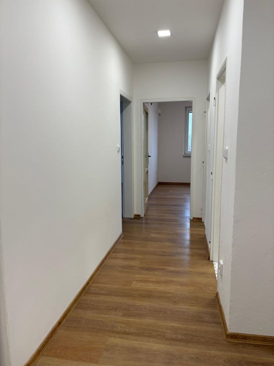 Pronájem bytu 2+1 58 m², Dvořákova, Přerov, Olomoucký kraj Pronájem bytu 2+1 58 m², Dvořákova, Přerov, Olomoucký kraj