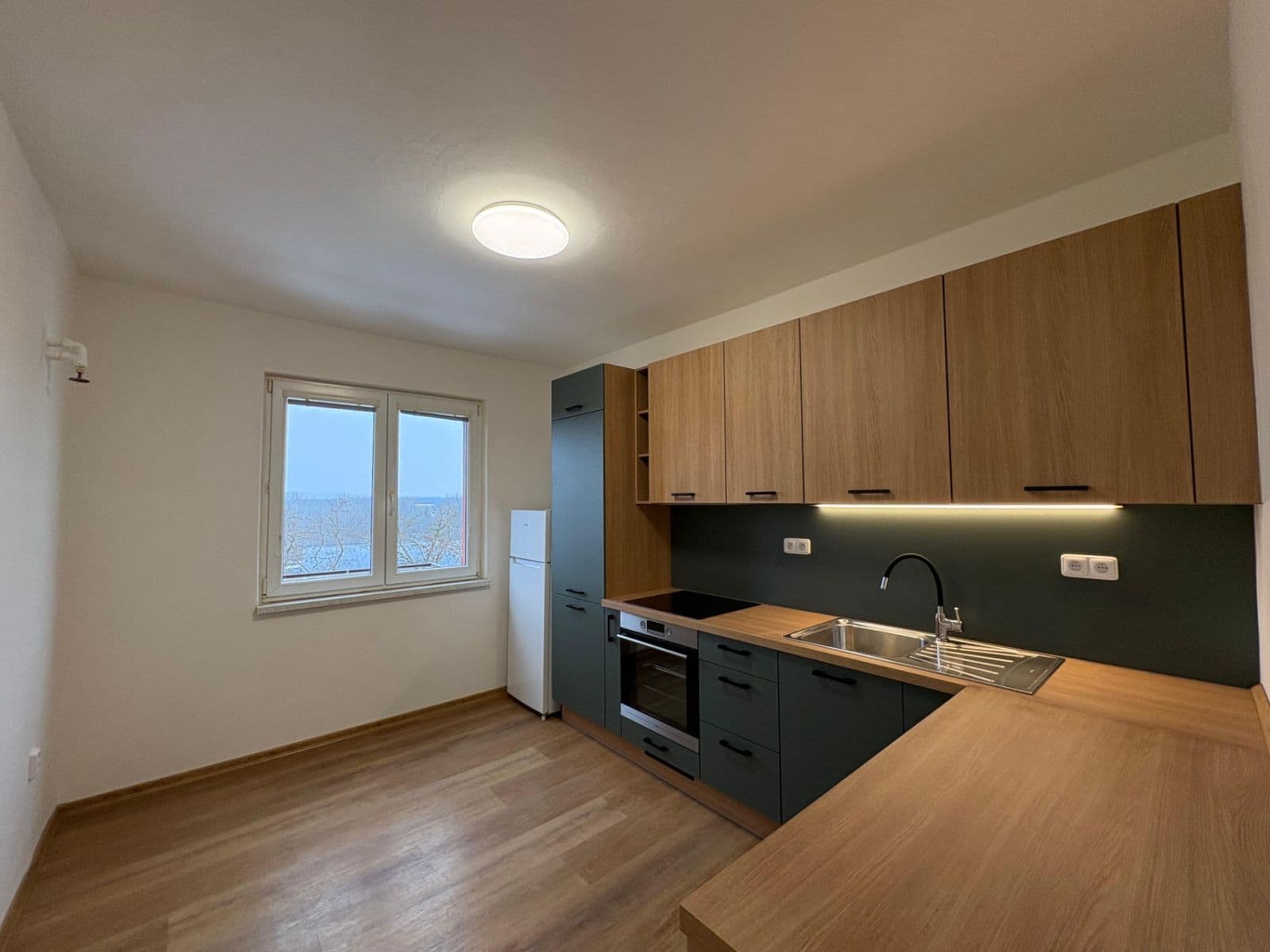 Pronájem bytu 2+1 58 m², Dvořákova, Přerov, Olomoucký kraj Pronájem bytu 2+1 58 m², Dvořákova, Přerov, Olomoucký kraj