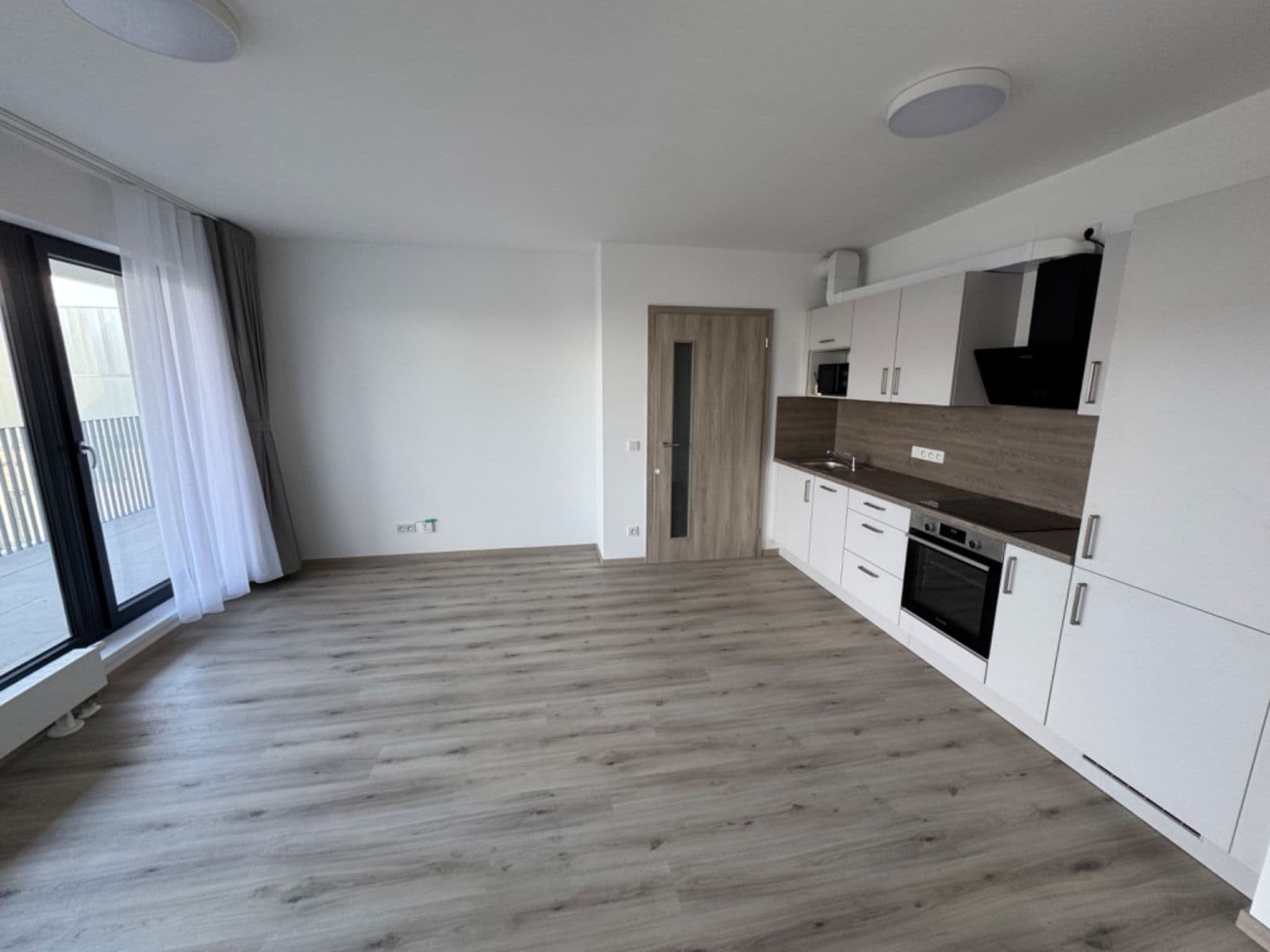 Pronájem bytu 1+kk 35 m², Tupolevova, Praha, Praha Pronájem bytu 1+kk 35 m², Tupolevova, Praha, Praha