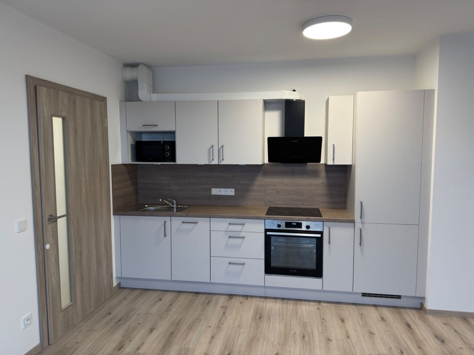 Pronájem bytu 1+kk 35 m², Tupolevova, Praha, Praha Pronájem bytu 1+kk 35 m², Tupolevova, Praha, Praha