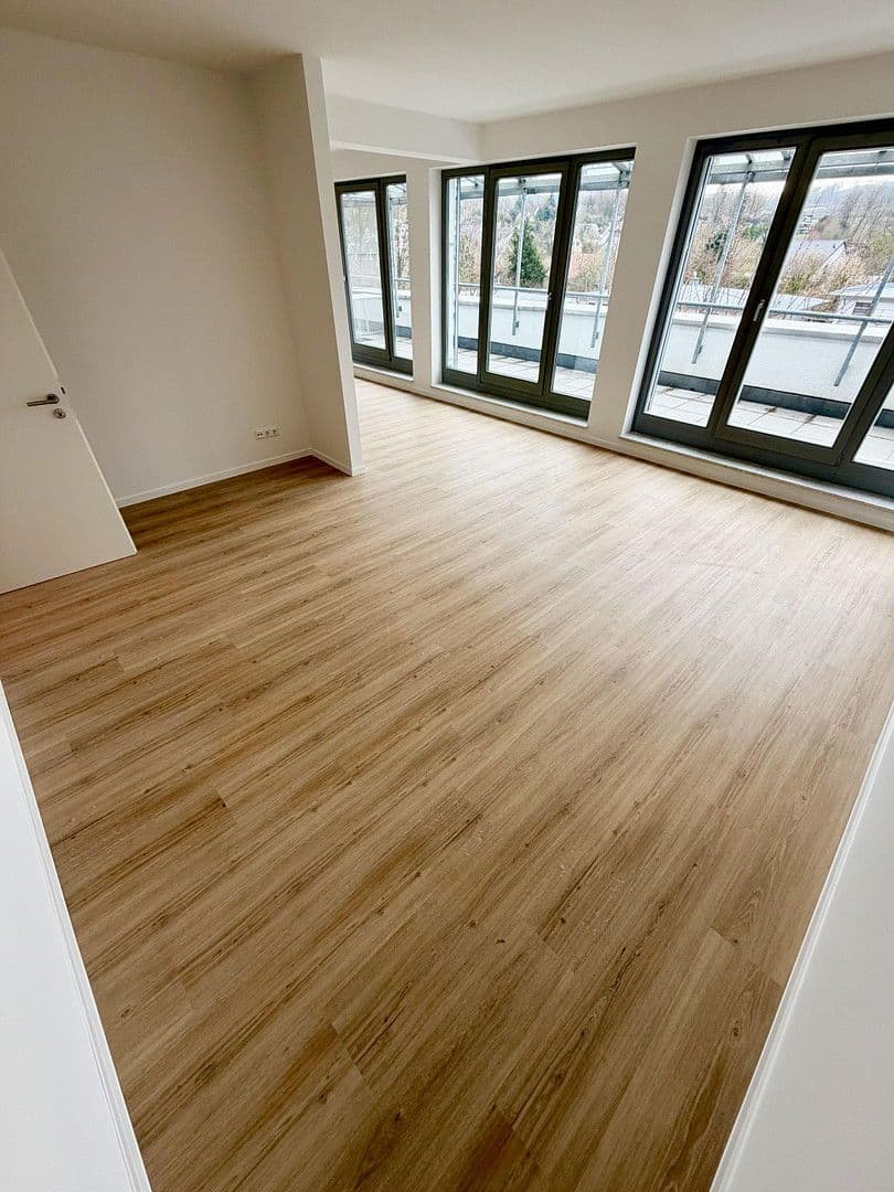 Pronájem bytu 3+1 100 m², Detmolder Str. 596, Bielefeld, Severní Porýní-Vestfálsko Pronájem bytu 3+1 100 m², Detmolder Str. 596, Bielefeld, Severní Porýní-Vestfálsko