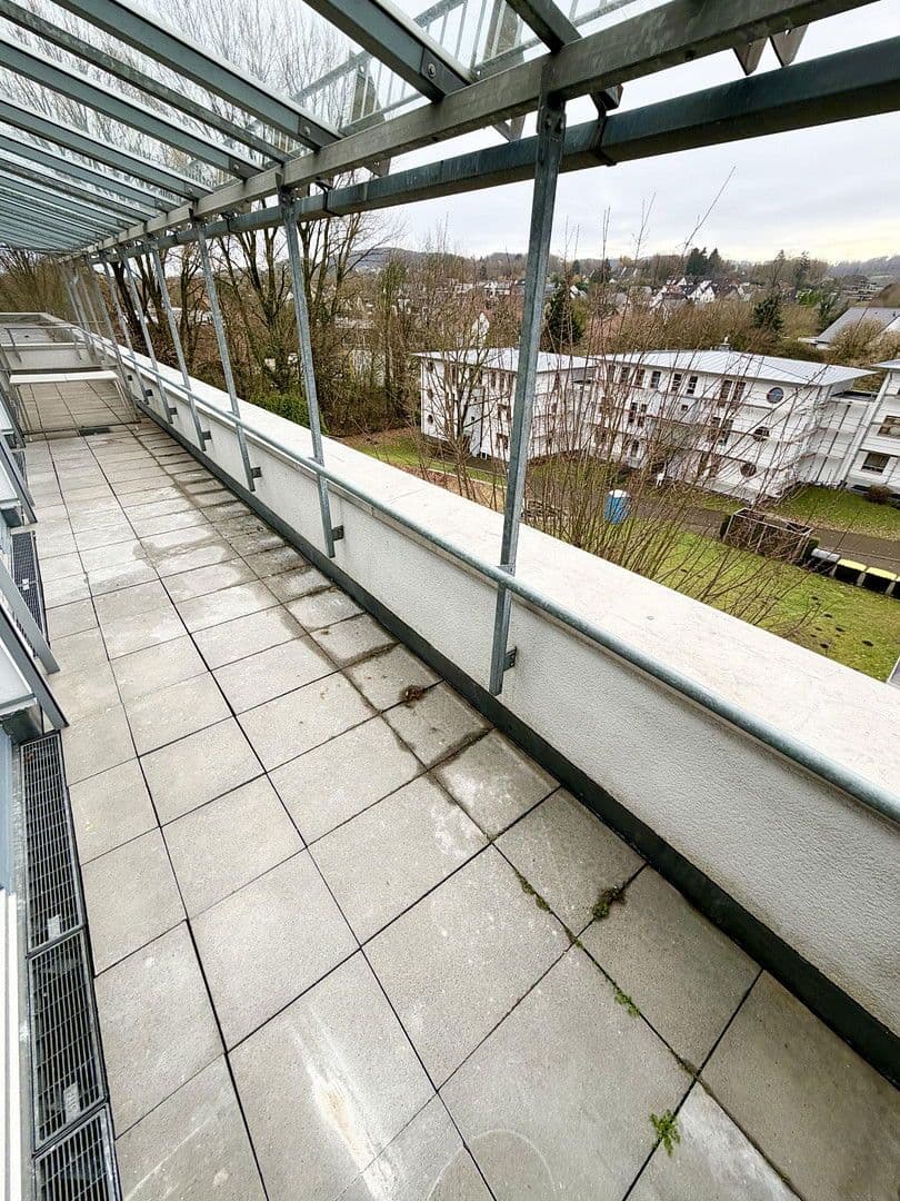 Pronájem bytu 3+1 100 m², Detmolder Str. 596, Bielefeld, Severní Porýní-Vestfálsko Pronájem bytu 3+1 100 m², Detmolder Str. 596, Bielefeld, Severní Porýní-Vestfálsko