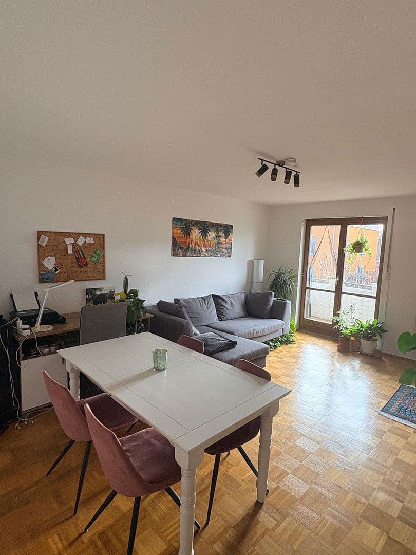 Pronájem bytu 2+1 62 m², Kepserstraße 13, Freising, Bavorsko Pronájem bytu 2+1 62 m², Kepserstraße 13, Freising, Bavorsko