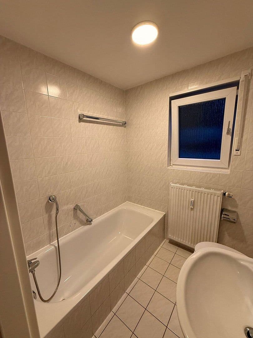 Pronájem bytu 1+1 28 m², In der Neckarhelle 25, Heidelberg, Bádensko-Württembersko Pronájem bytu 1+1 28 m², In der Neckarhelle 25, Heidelberg, Bádensko-Württembersko